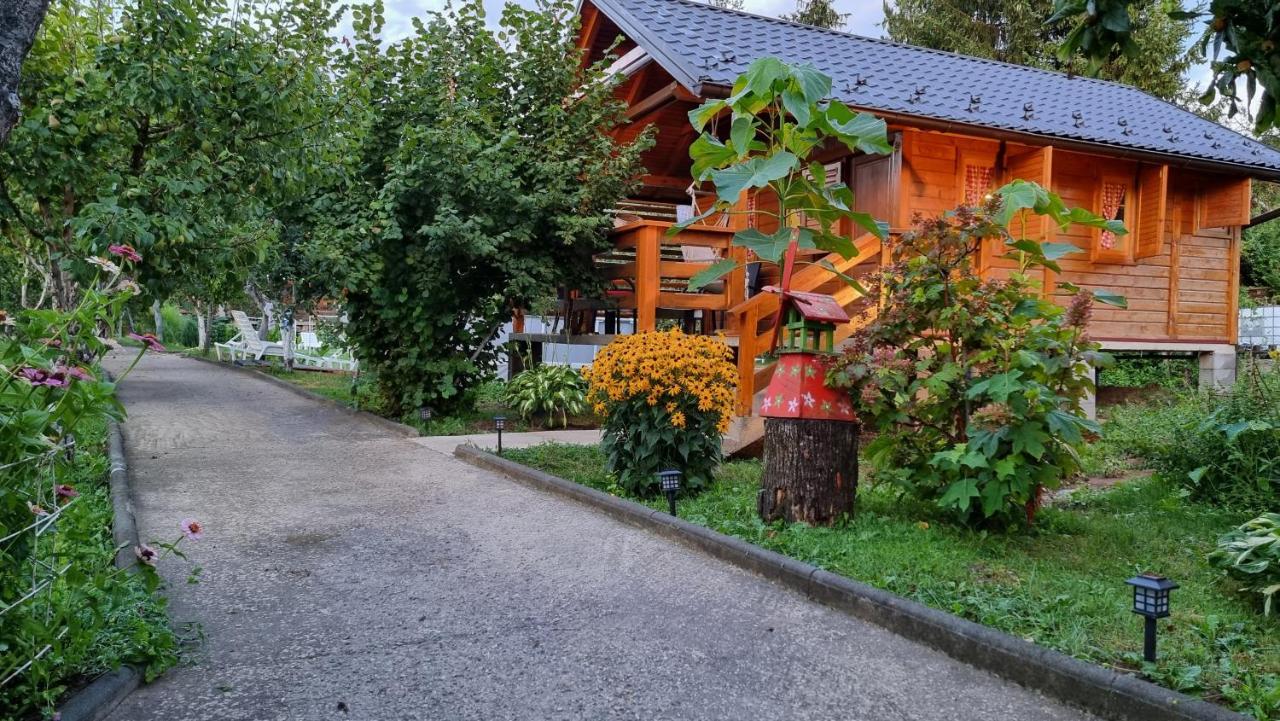 Holiday Home Sajra Kulen Vakuf Esterno foto