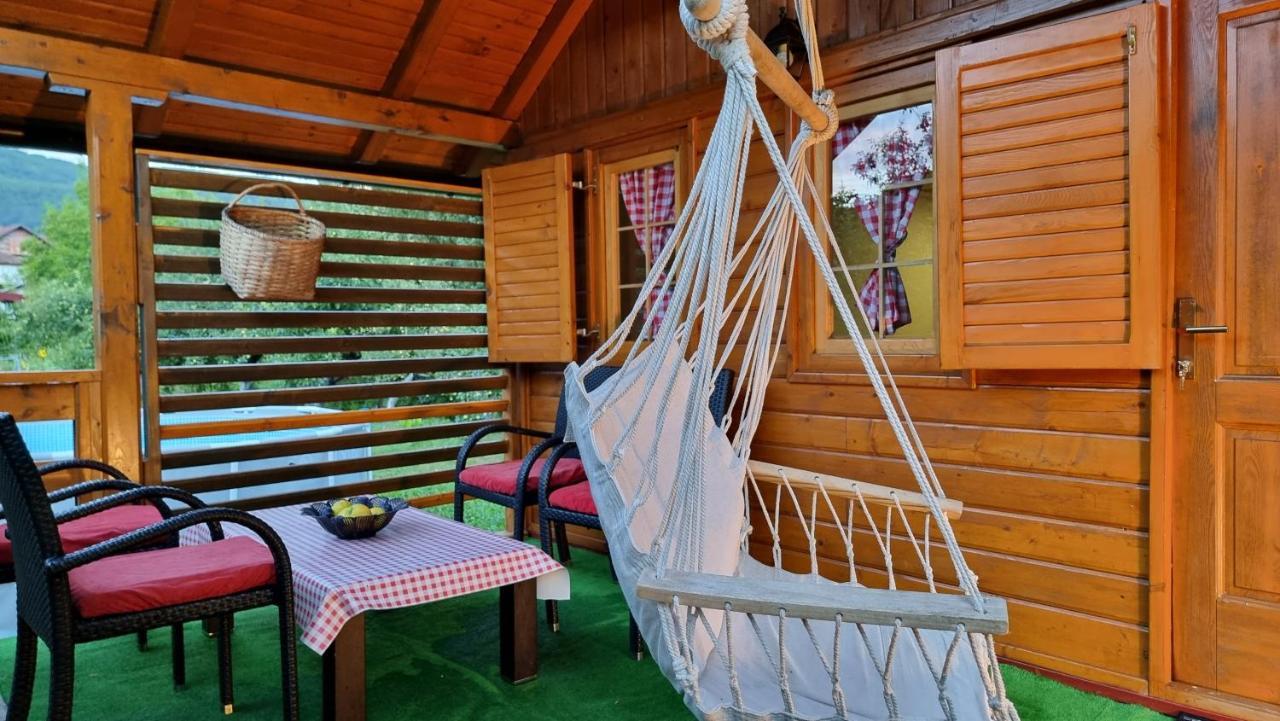 Holiday Home Sajra Kulen Vakuf Esterno foto