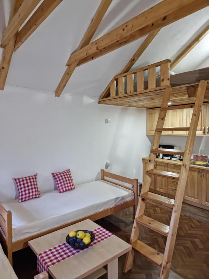 Holiday Home Sajra Kulen Vakuf Esterno foto